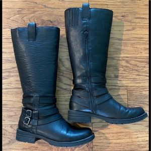 Black riding boots